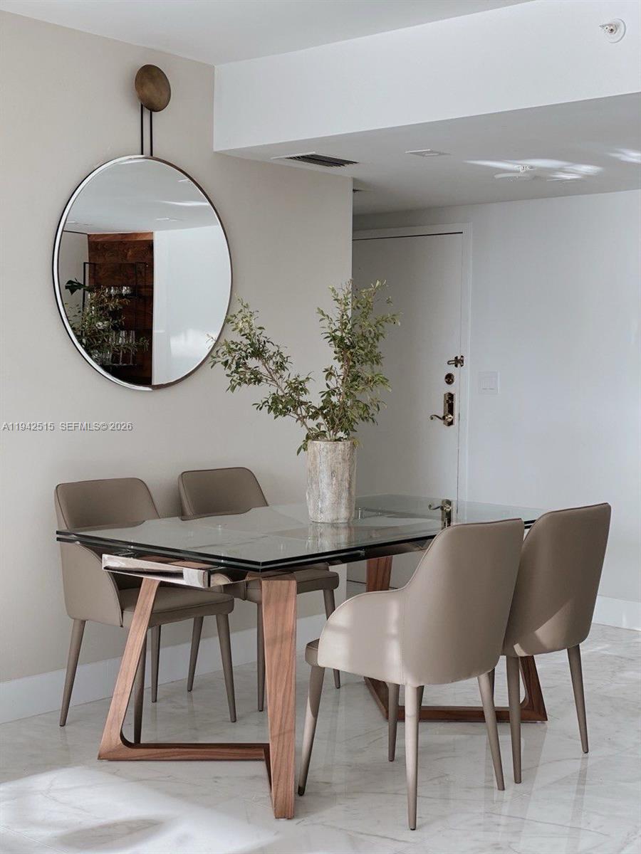 ST LOUIS CONDO - Residential Lease