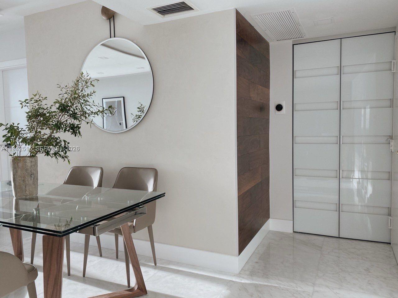 ST LOUIS CONDO - Residential Lease