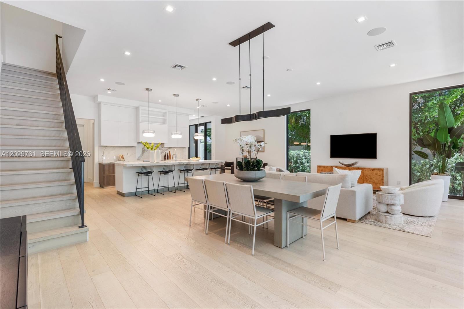 907 Witherspoon Ln