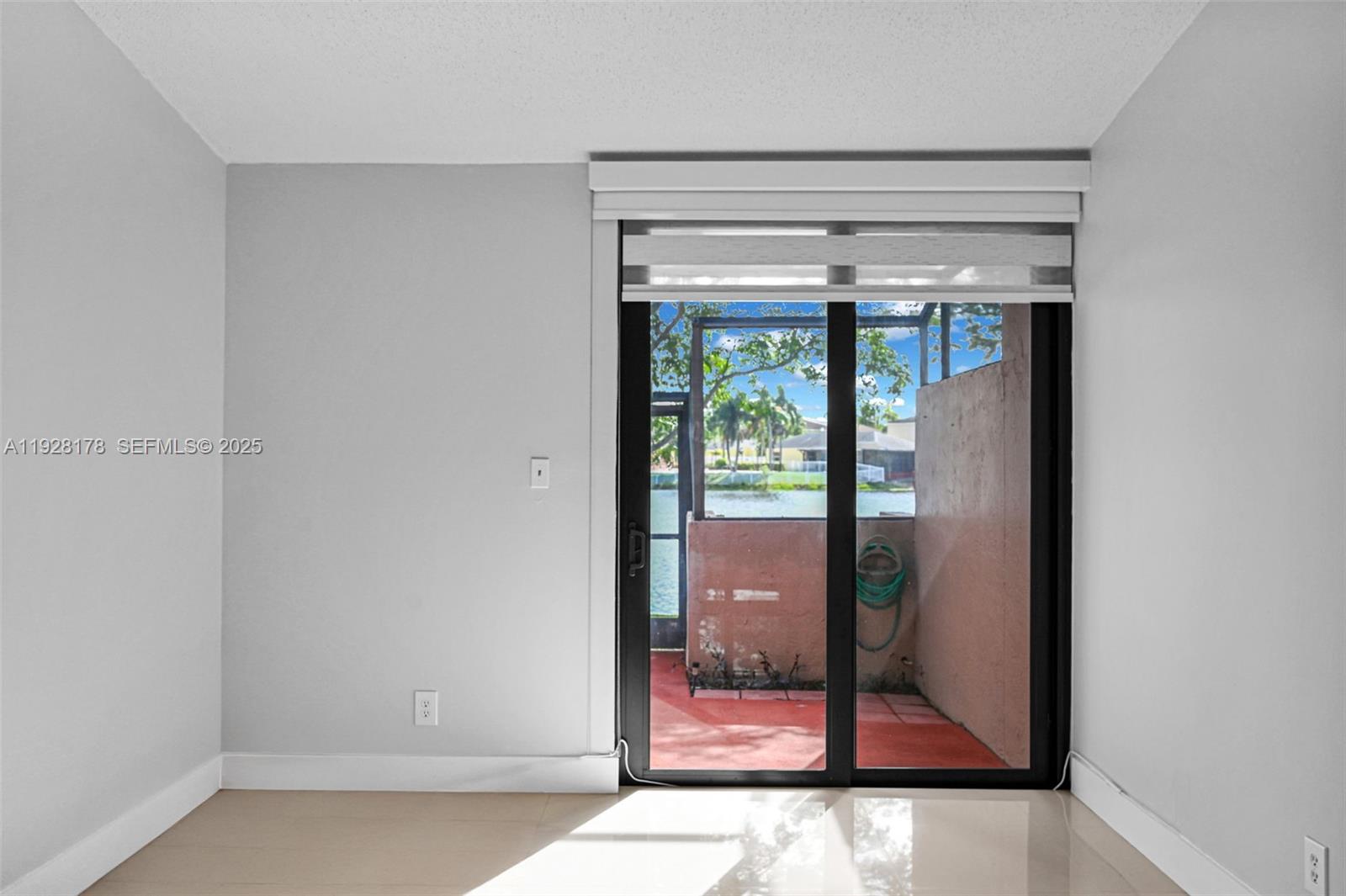 PEMBROKE LAKES SECTION SE - Residential Lease