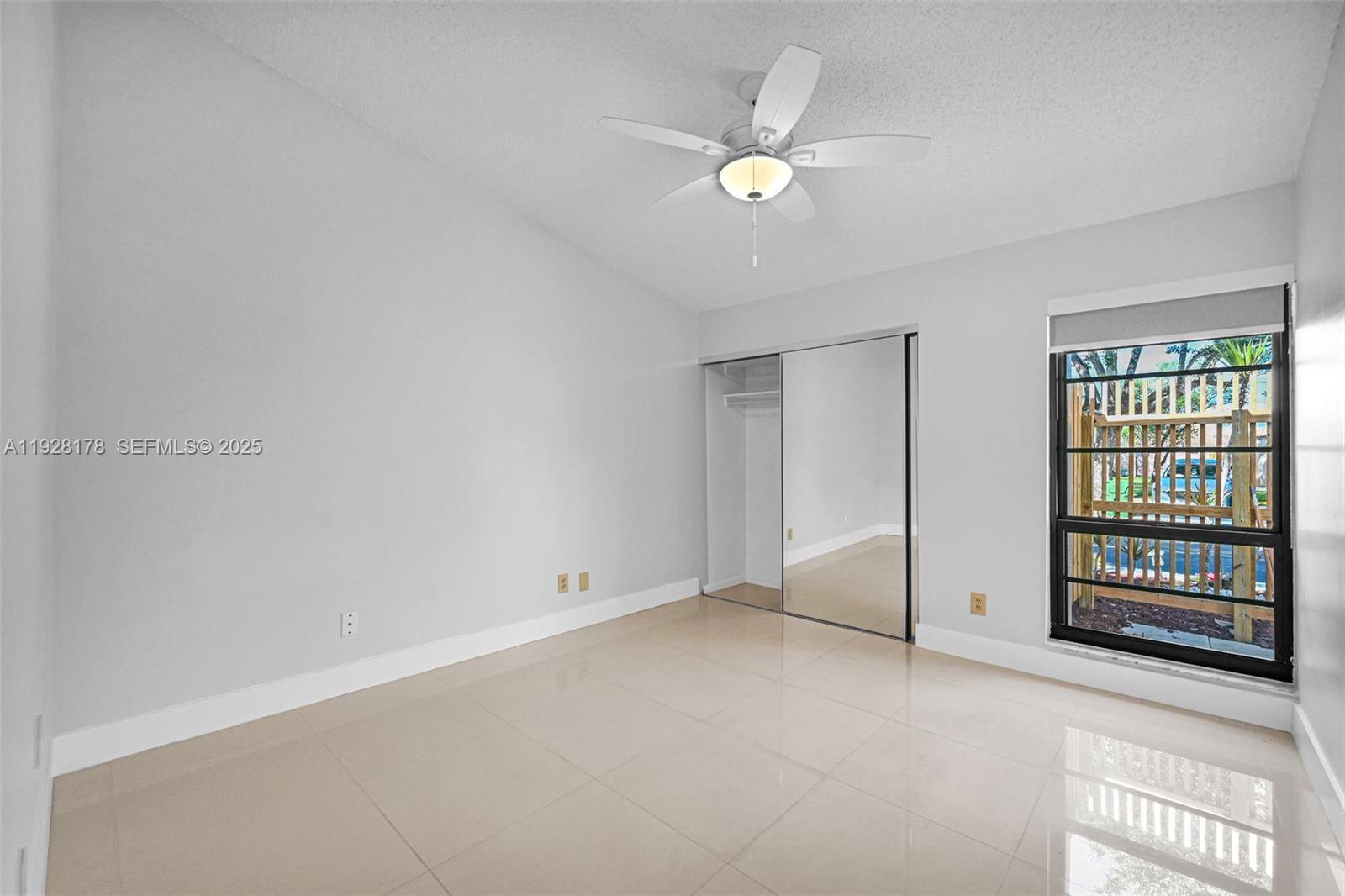 PEMBROKE LAKES SECTION SE - Residential Lease