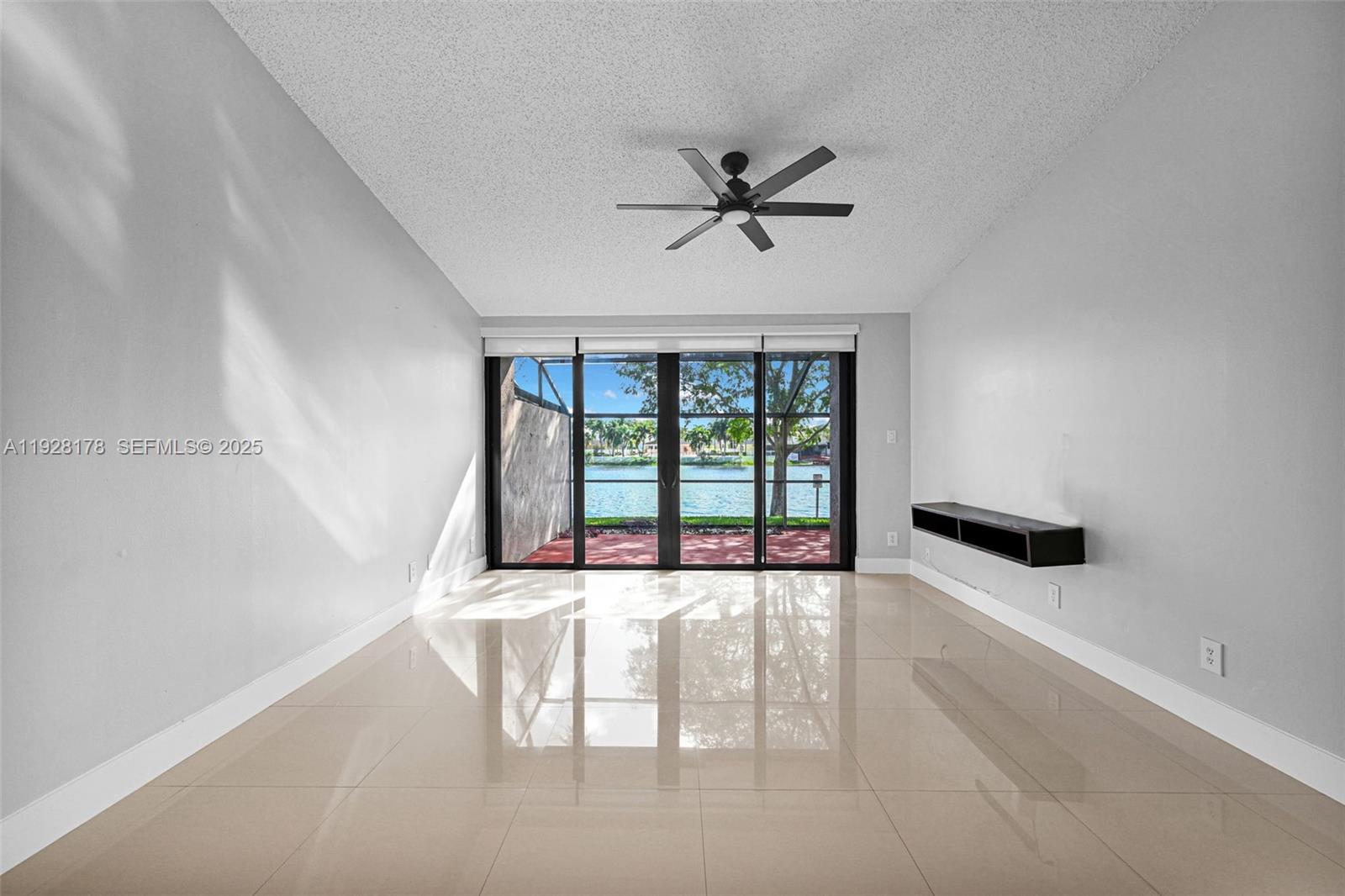 PEMBROKE LAKES SECTION SE - Residential Lease