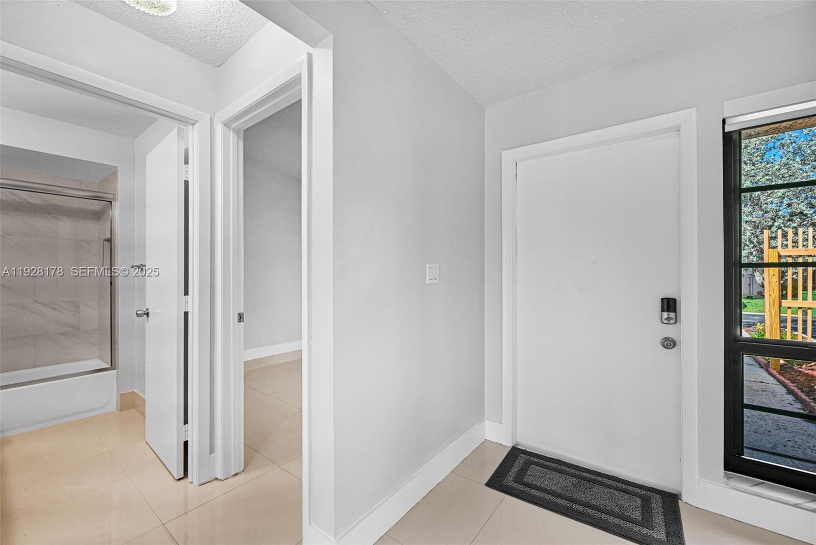 PEMBROKE LAKES SECTION SE - Residential Lease