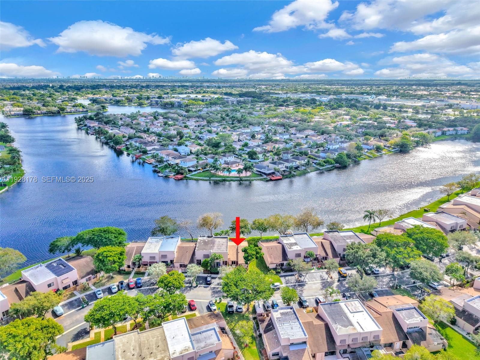 PEMBROKE LAKES SECTION SE - Residential Lease
