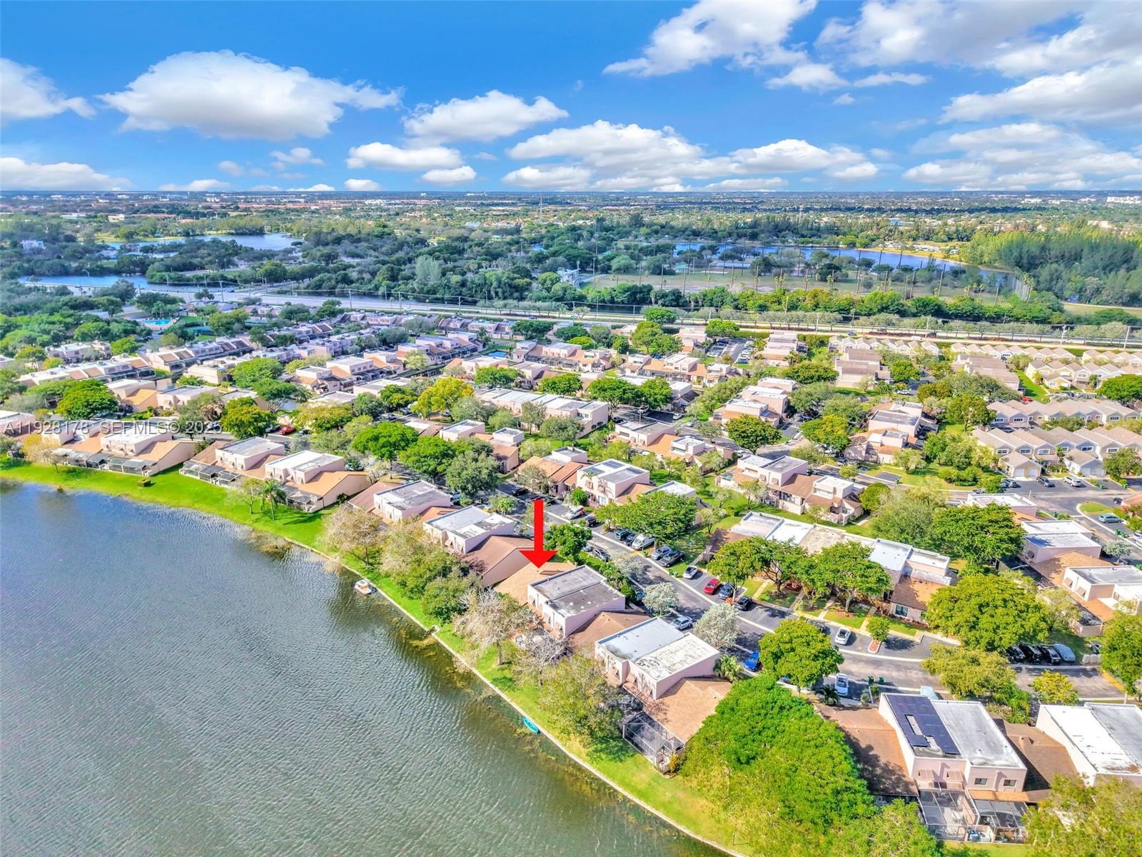 PEMBROKE LAKES SECTION SE - Residential Lease