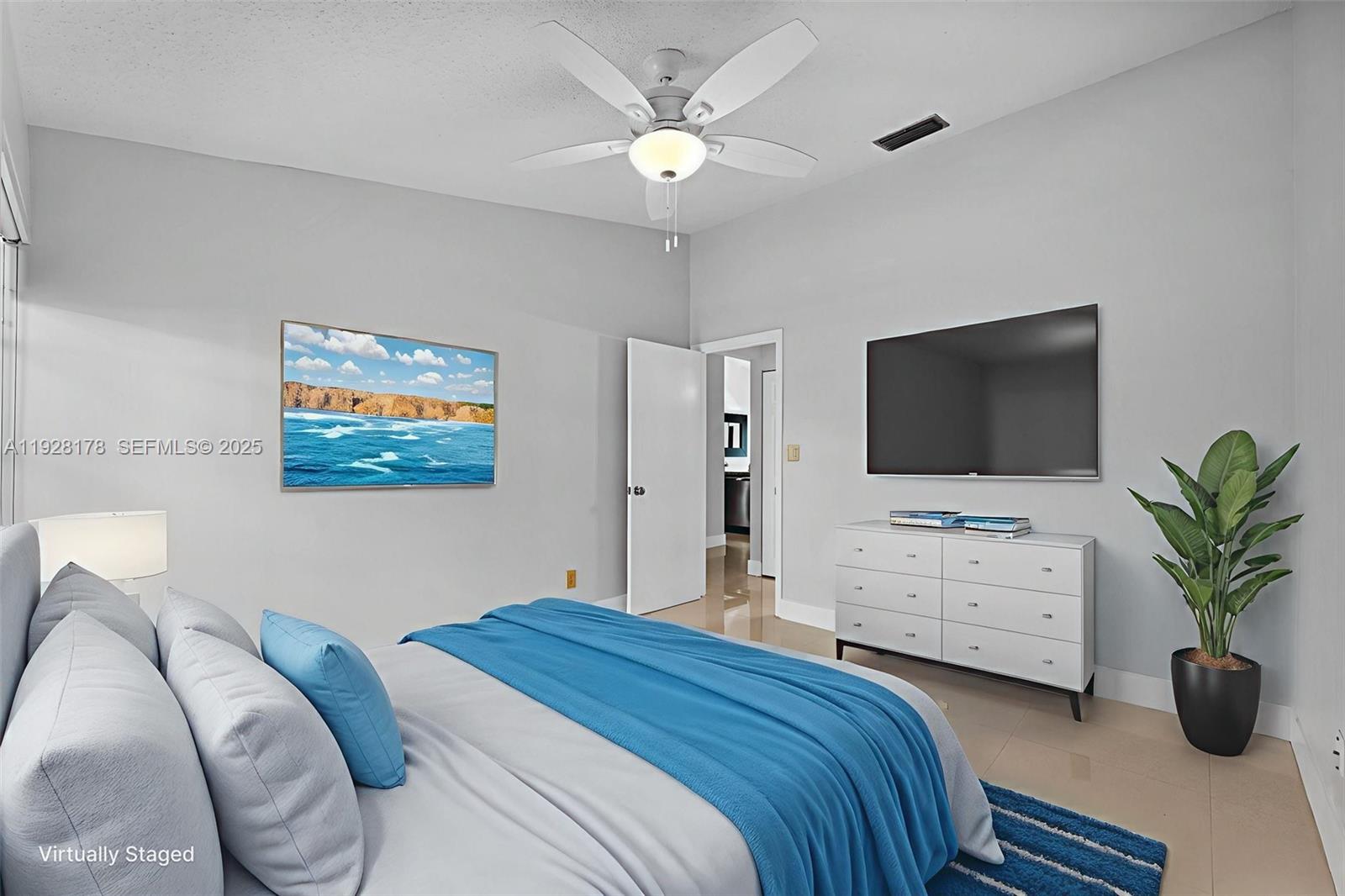 PEMBROKE LAKES SECTION SE - Residential Lease