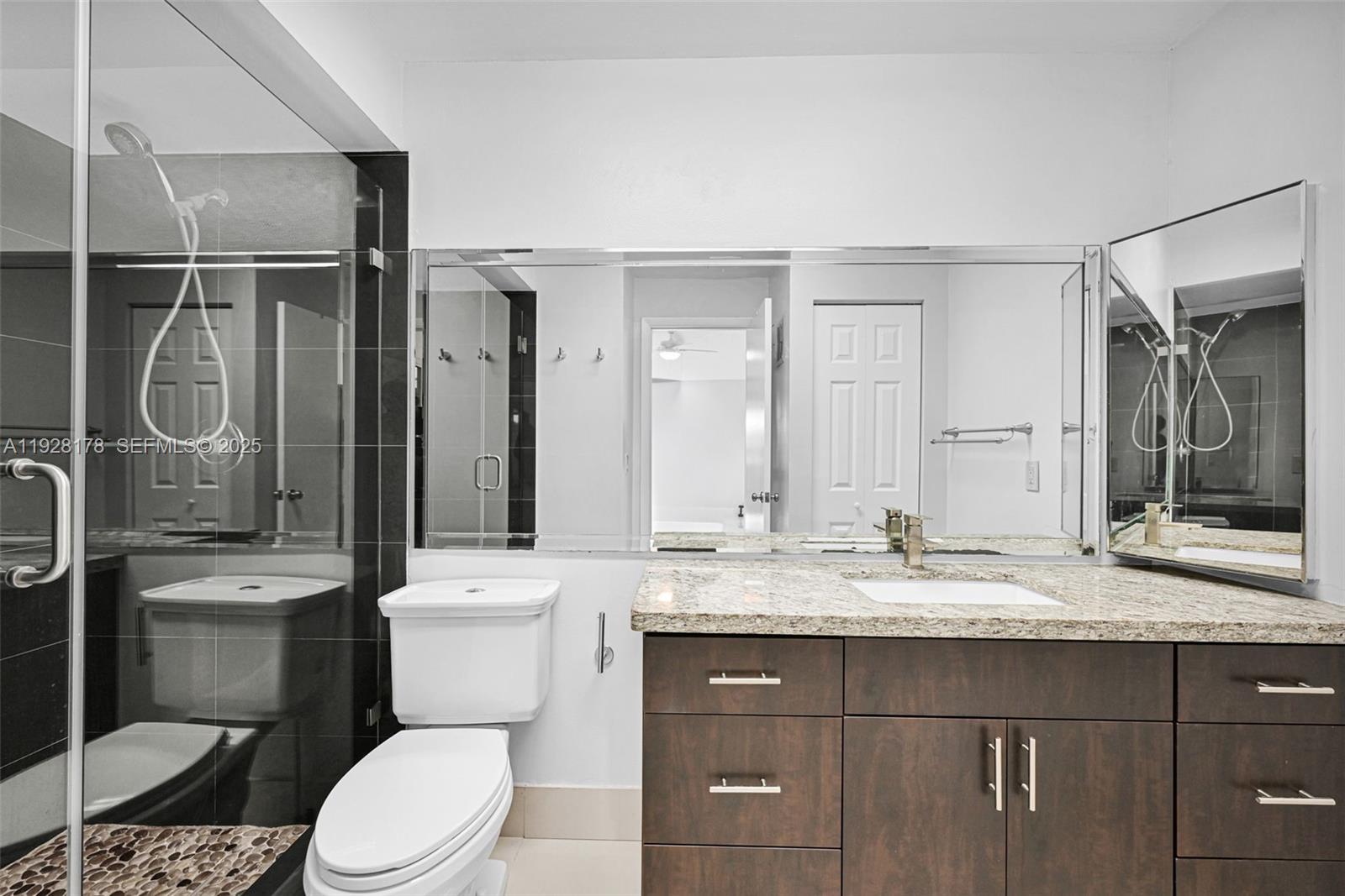 PEMBROKE LAKES SECTION SE - Residential Lease