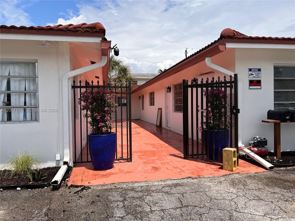 Photo of 1140 NE 24th Ave #1-4, Pompano Beach, FL 33062 (MLS # A12017117)