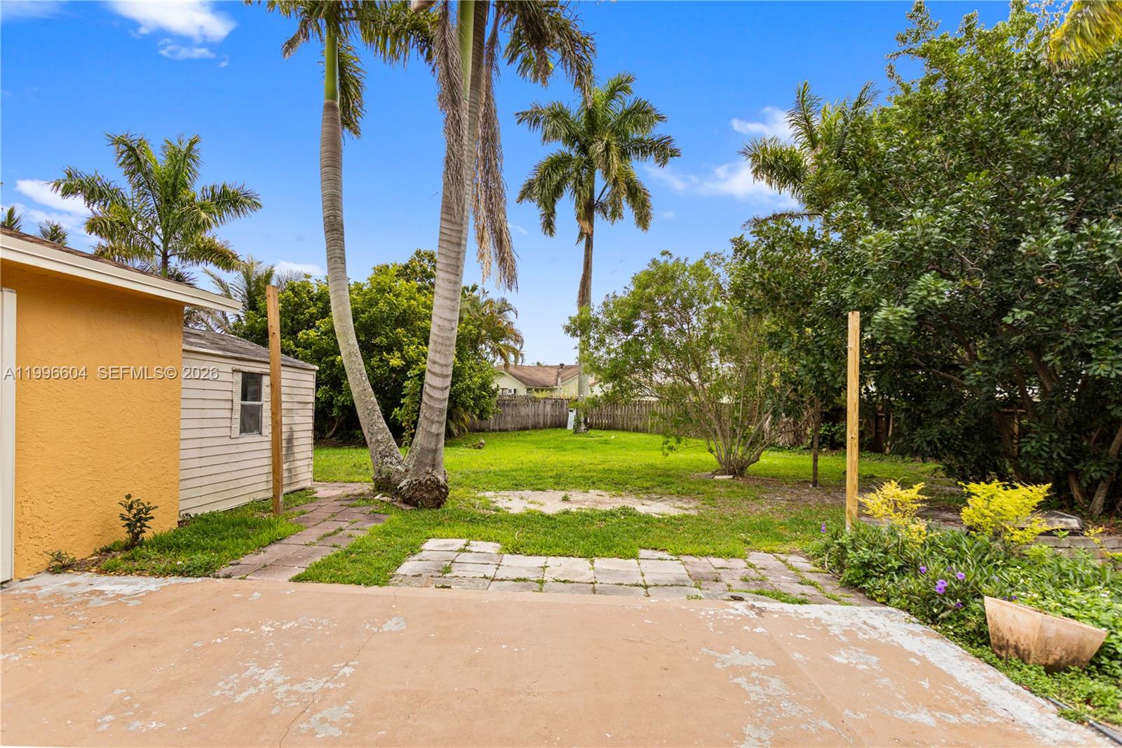 NORTH LAUDERDALE VILLAGE - Residential