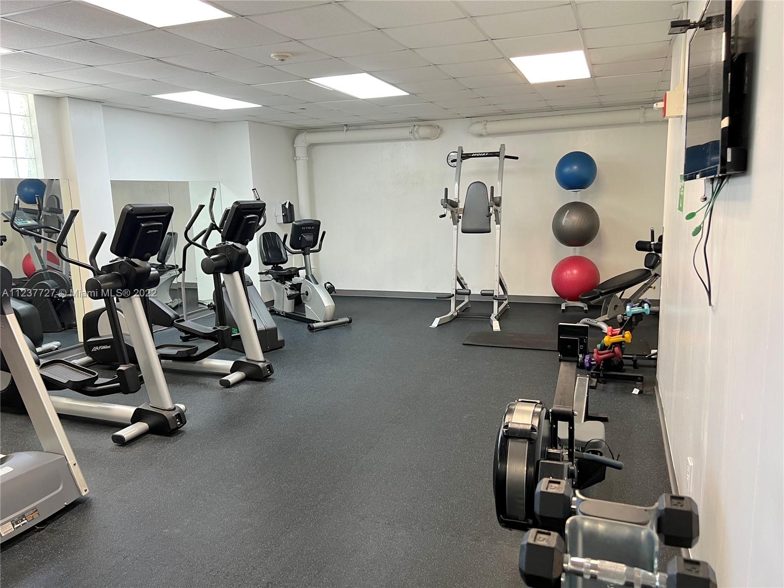 BAY PARK TOWERS CONDO - Residential Lease