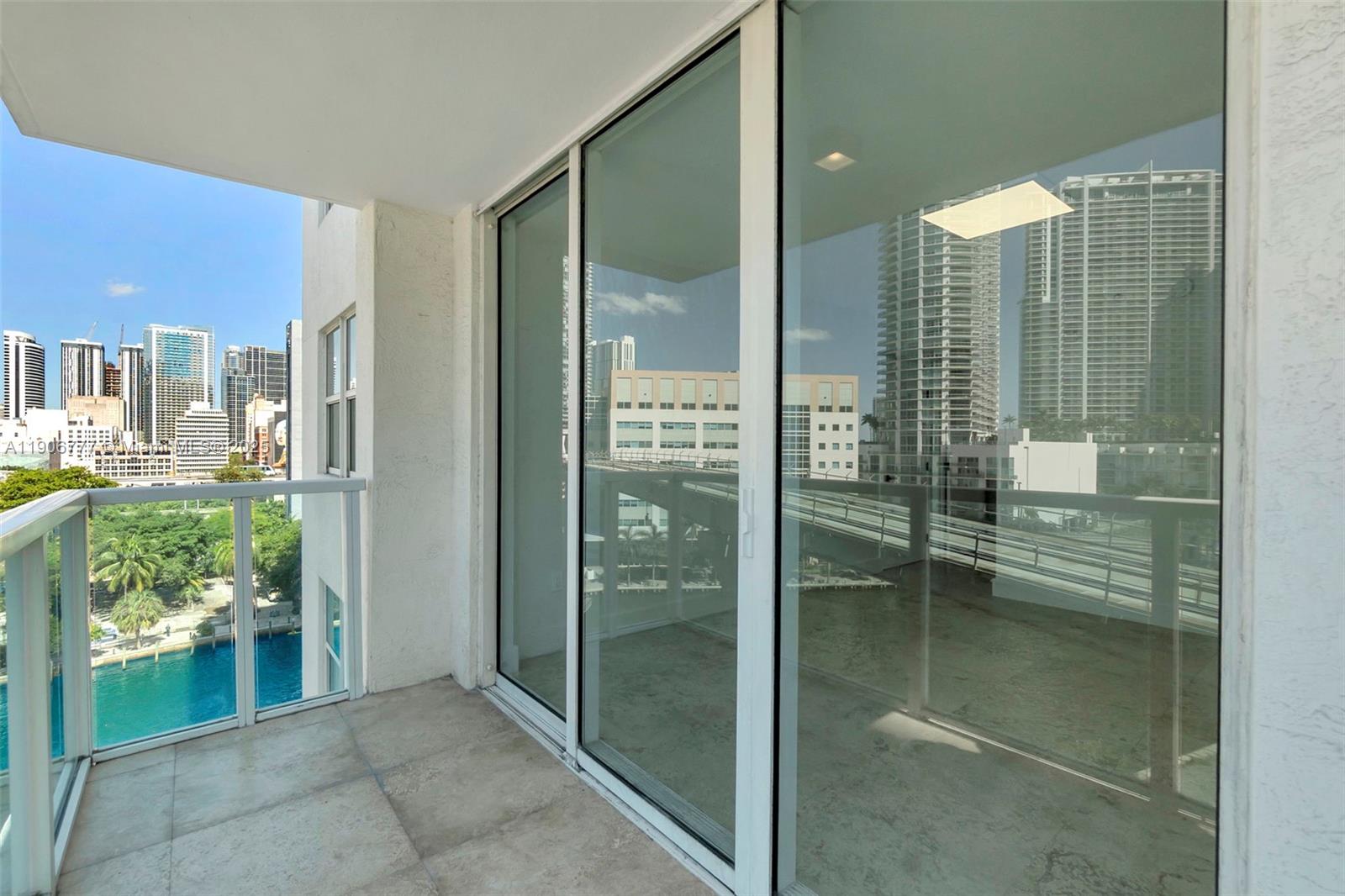 BRICKELL ON THE RIVER N T - Residential