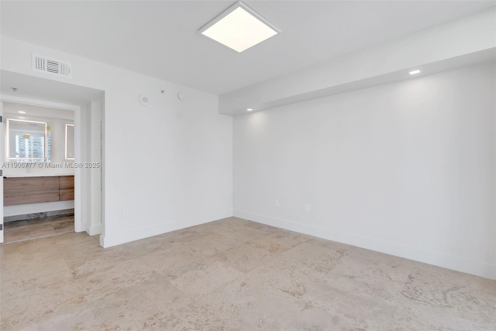 BRICKELL ON THE RIVER N T - Residential