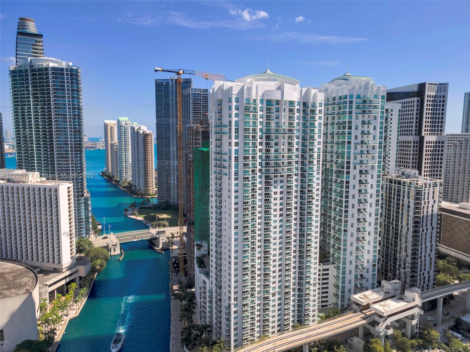 BRICKELL ON THE RIVER N T - Residential