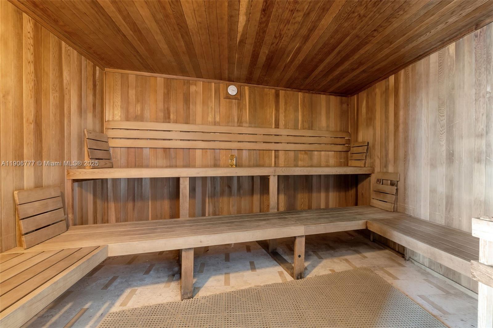 BRICKELL ON THE RIVER N T - Residential