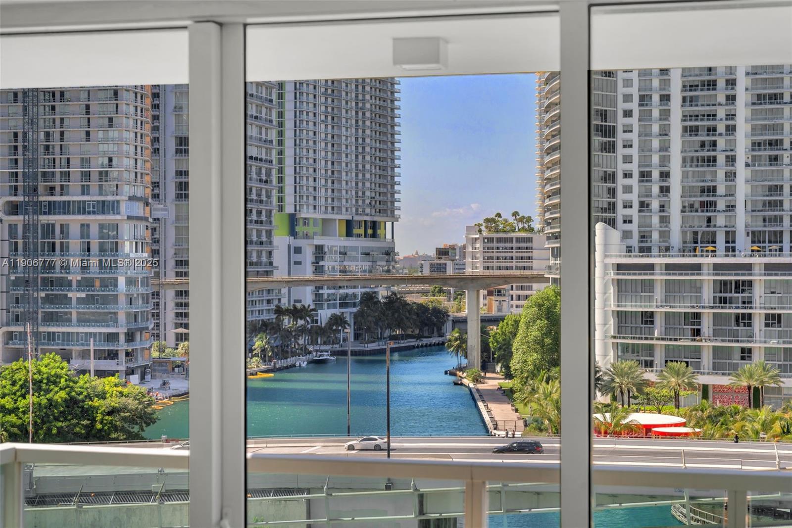 BRICKELL ON THE RIVER N T - Residential