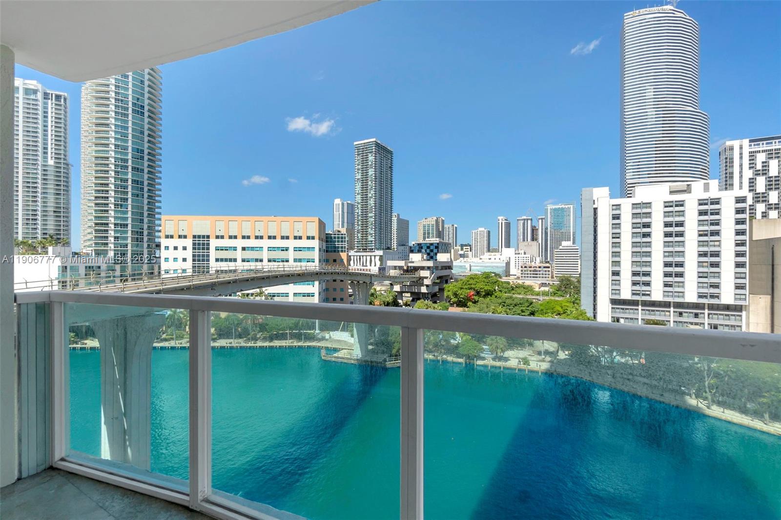 BRICKELL ON THE RIVER N T - Residential