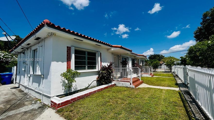 Enjoy living in this beautiful duplex, 2-bedroom and 1-bath unit, located in the heart of Miami. The property is in excellent condition, offering a comfortable and well-maintained living environment. It features an in-unit washer and dryer, secure parking with an electric gate, and generous outdoor spaces, including front and rear patios, perfect for relaxing and enjoying the outdoors. One small pet is allowed. Excellent location, just minutes from restaurants, shopping centers, supermarkets, the airport, beaches, and casino. Very comfortable, spacious, and functional property, ideal for those seeking convenience and quality of life.