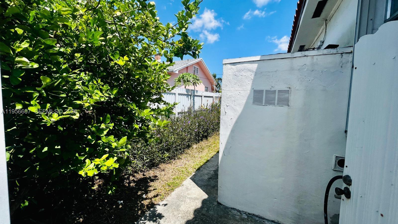 TWELFTH ST MANORS - Residential Lease