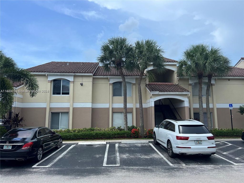 Photo of 815 W Boynton Beach Blvd #4-103, Boynton Beach, FL 33426 (MLS # A11643230)