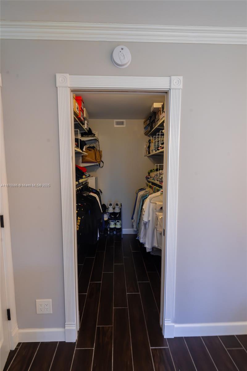 BOCA TEECA CONDO 9 - Residential