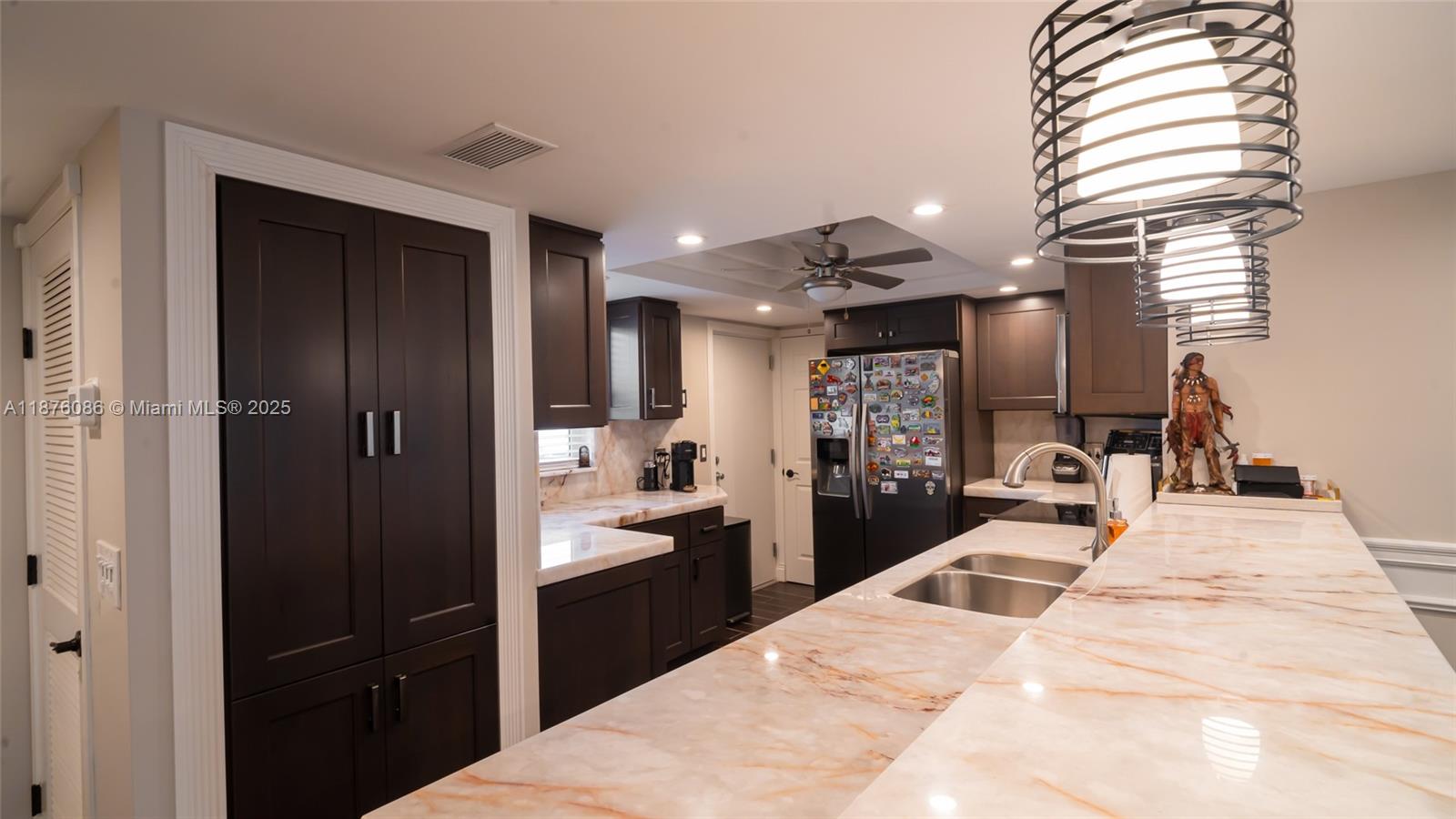 BOCA TEECA CONDO 9 - Residential