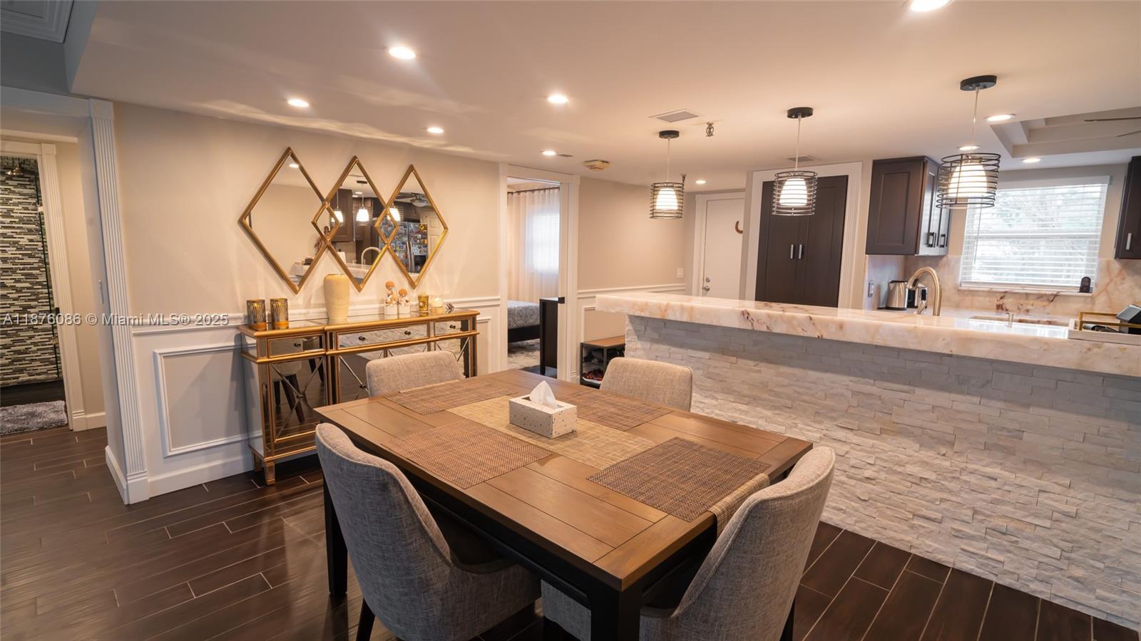 BOCA TEECA CONDO 9 - Residential