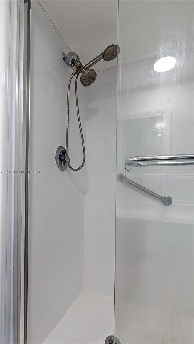 CORAL GATE VII CONDO - Residential