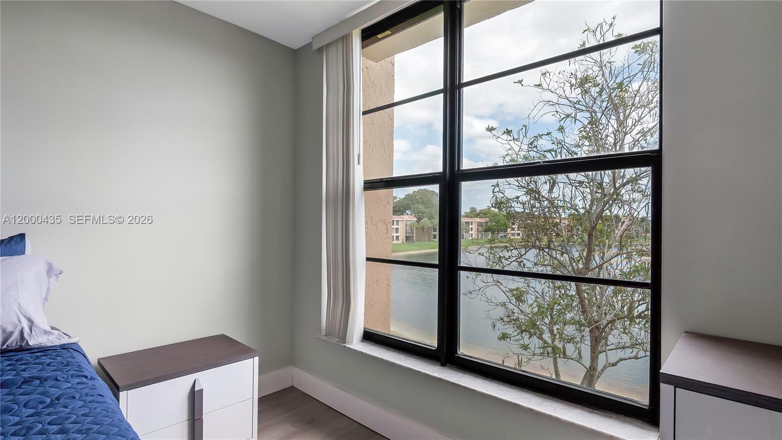 CORAL GATE VII CONDO - Residential