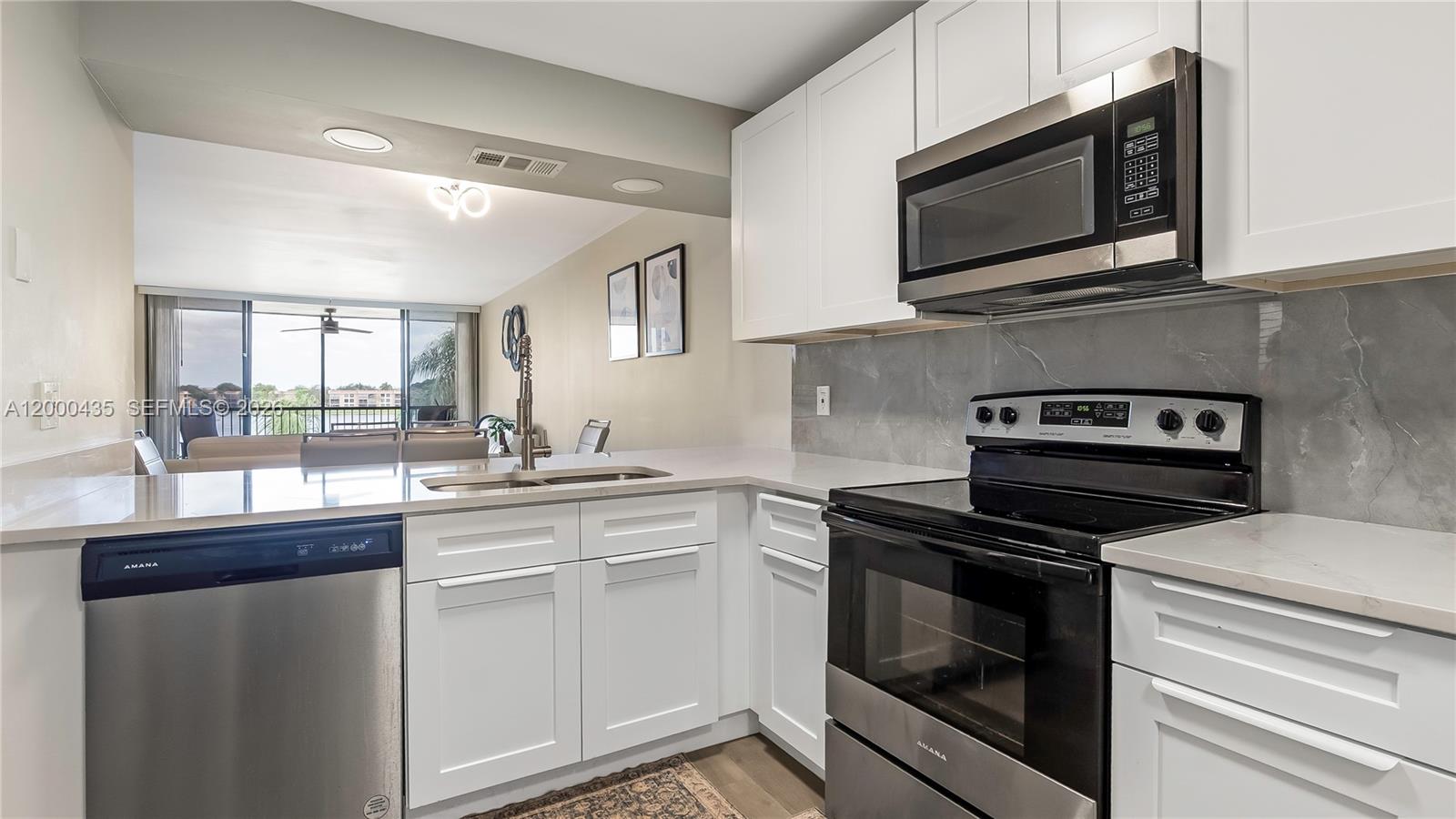 CORAL GATE VII CONDO - Residential