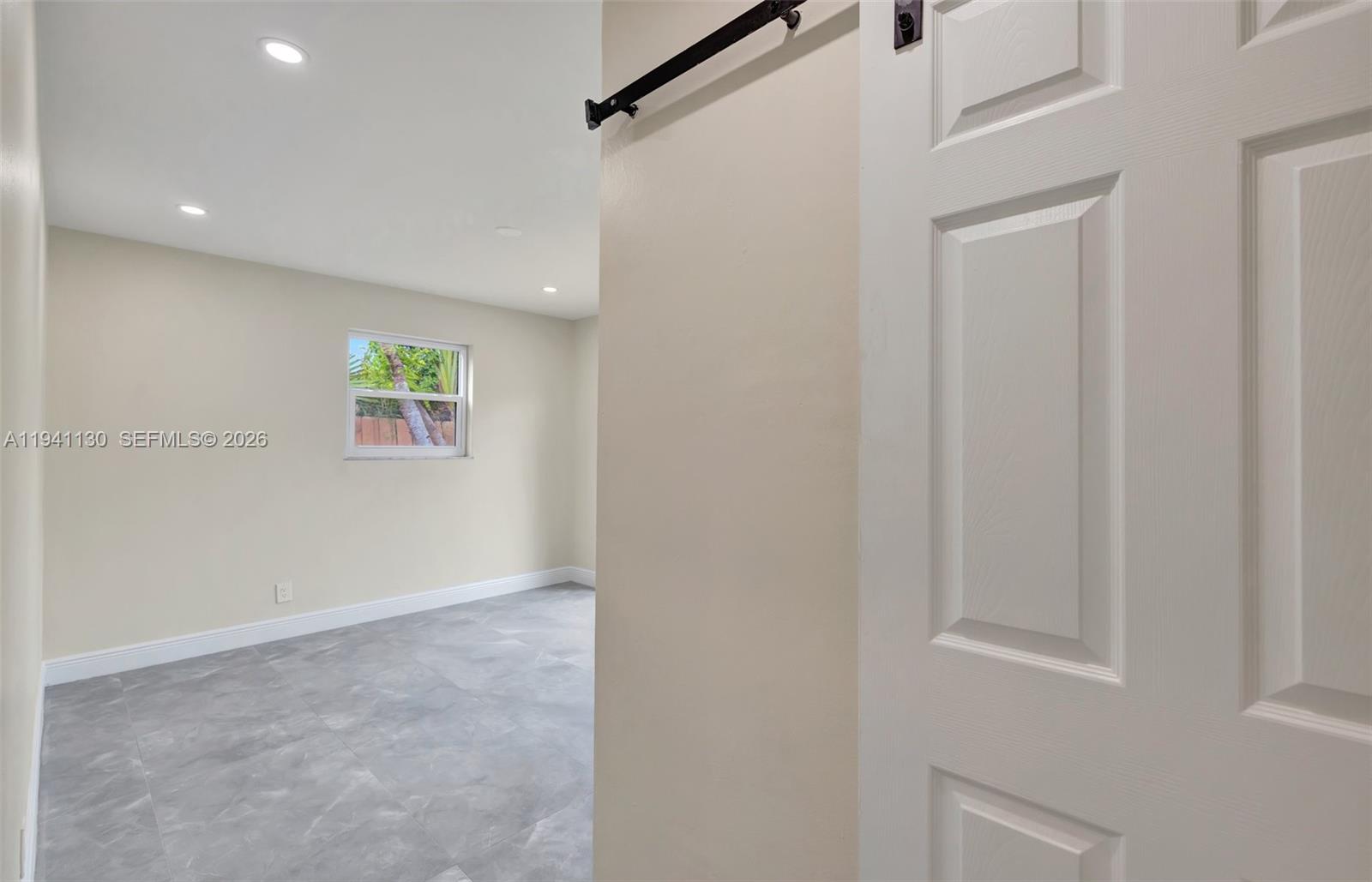 RIVERLAND VILLAGE SEC 1 R - Residential Lease