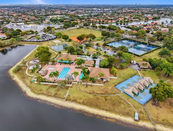 LAKES OF THE MEADOW-MEADO - Residential