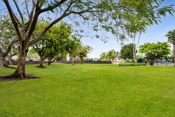 LAKES OF THE MEADOW-MEADO - Residential