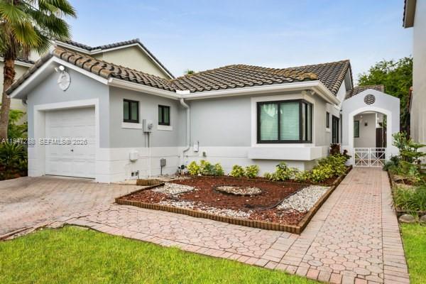 LAKES OF THE MEADOW-MEADO - Residential