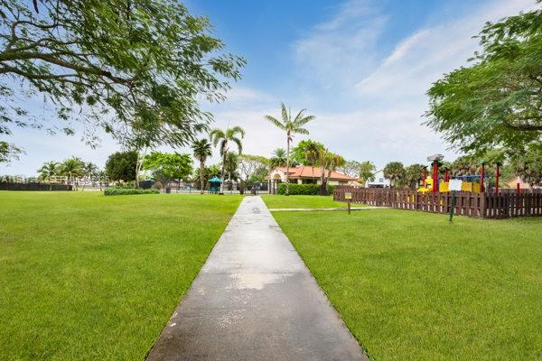 LAKES OF THE MEADOW-MEADO - Residential