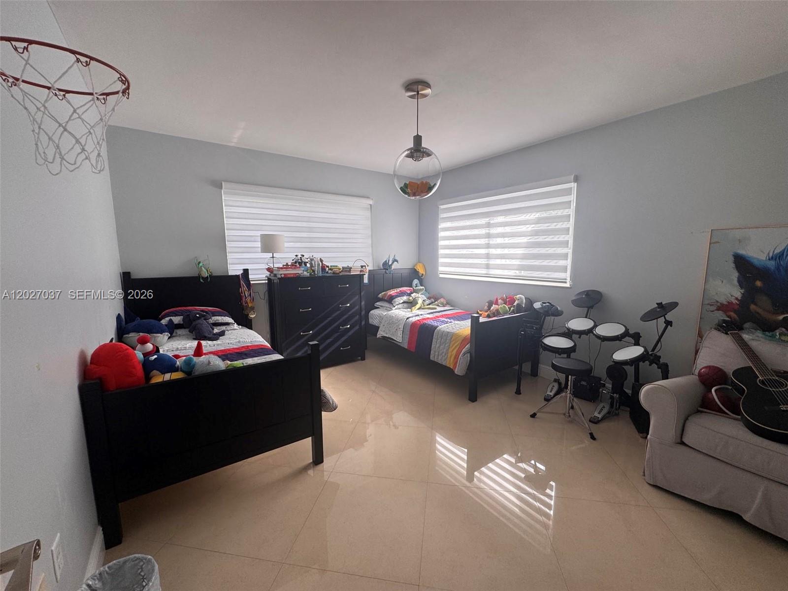SUNILAND MANOR - Residential
