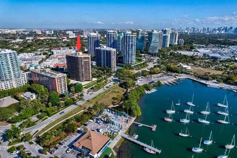 2901 S Bayshore Dr 17D Coconut Grove FL 33133