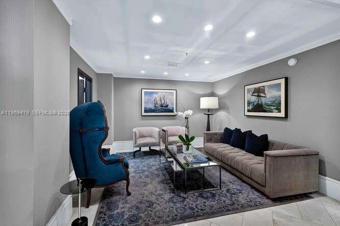 YACHT HARBOUR CONDO - Residential