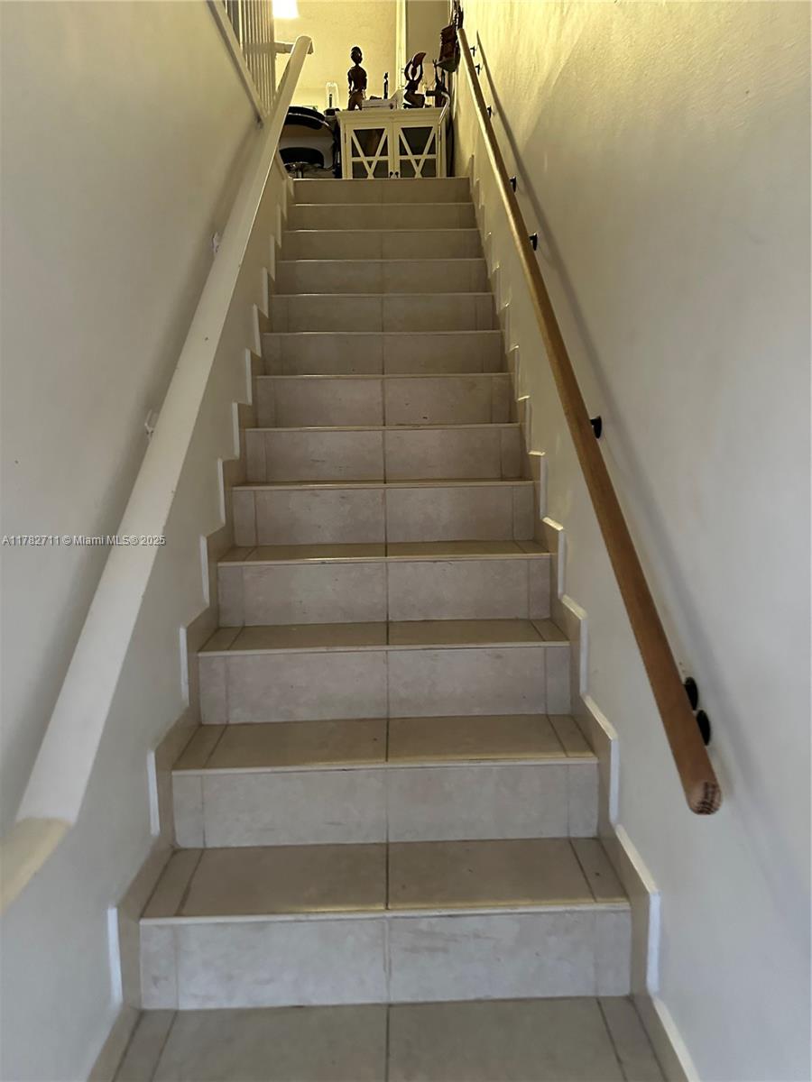 EL PRADO XI CONDO - Residential