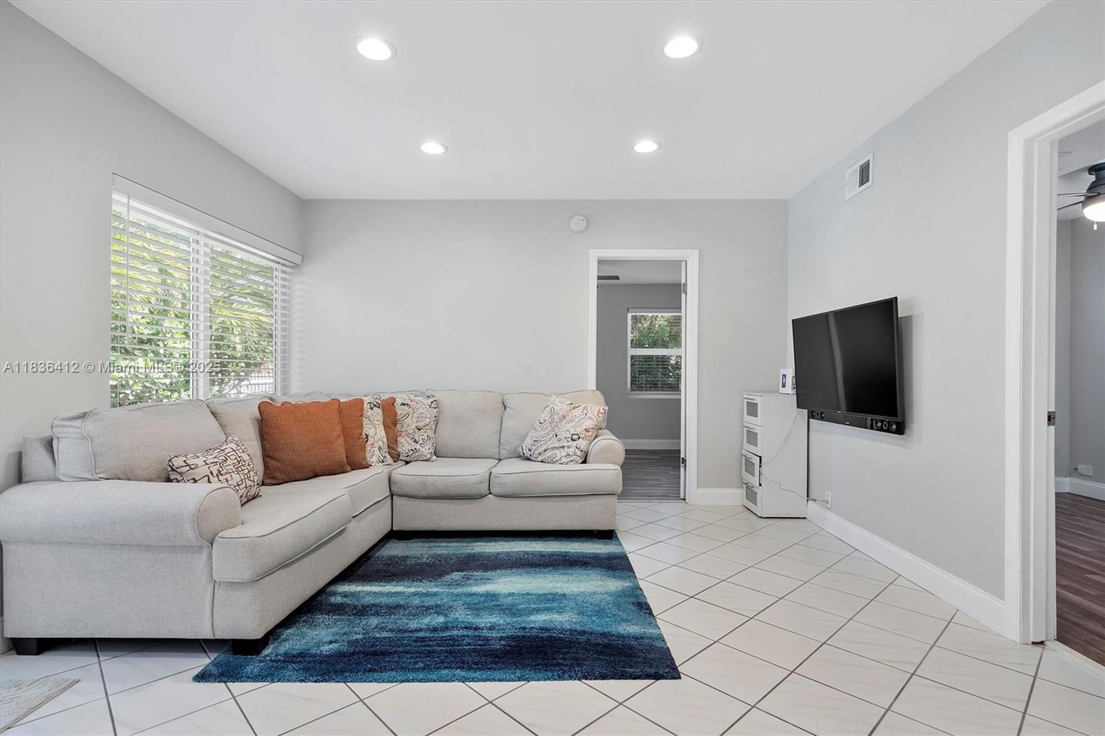 11100 NE 12th Ave, Miami, FL, 33161/$679,000 2 11100 NE 12th Ave