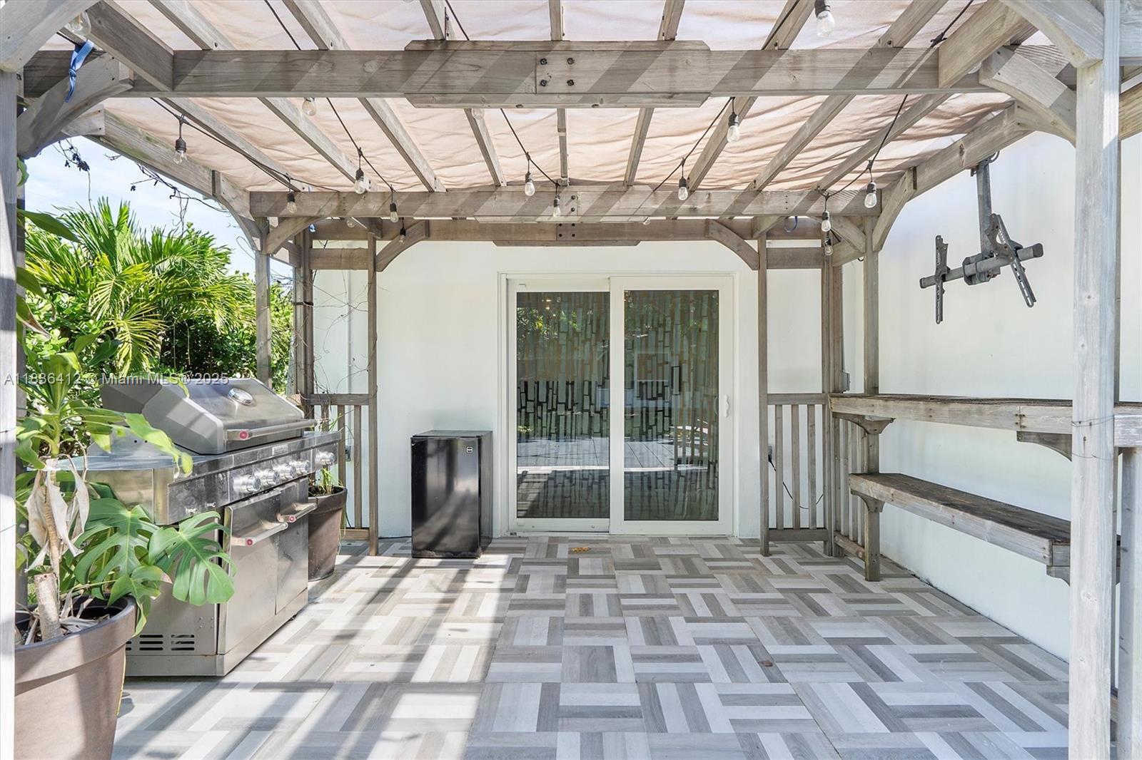 BISCAYNE BLVD PARK - Residential