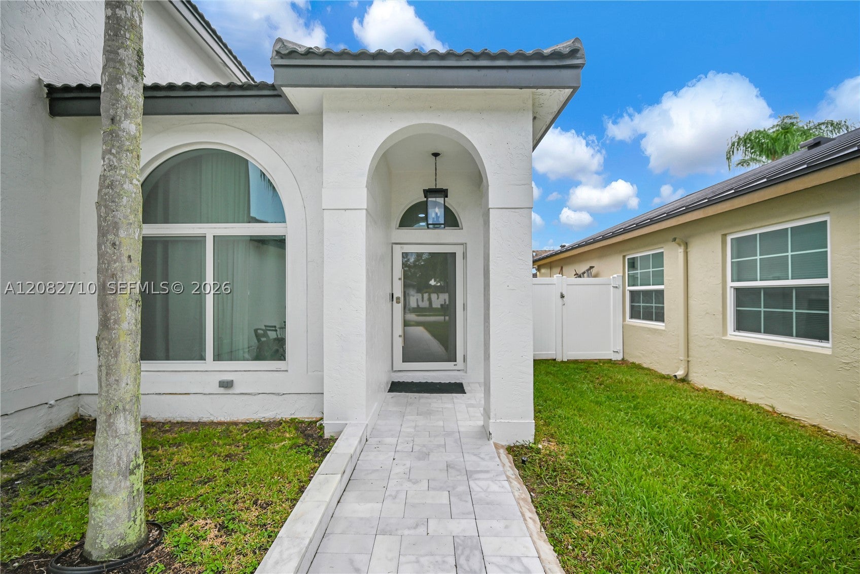 18038 SW 12th Ct
