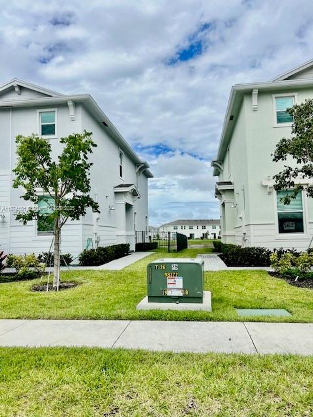 Photo of 669 SE Lake Falls St, Port St Lucie, FL 34984 (MLS # A11874101)