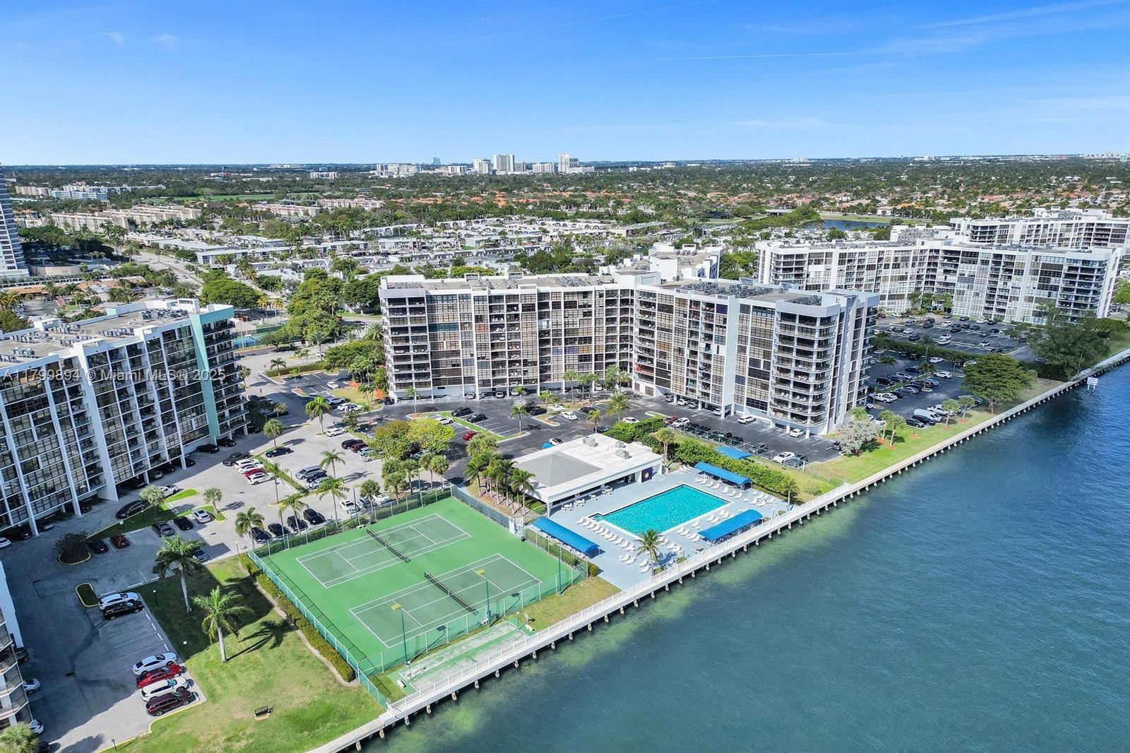 TOWERS OF OCEANVIEW SOUTH - Residential