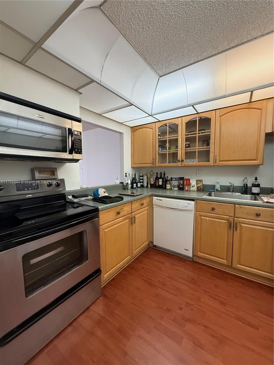 TOWERS OF OCEANVIEW SOUTH - Residential