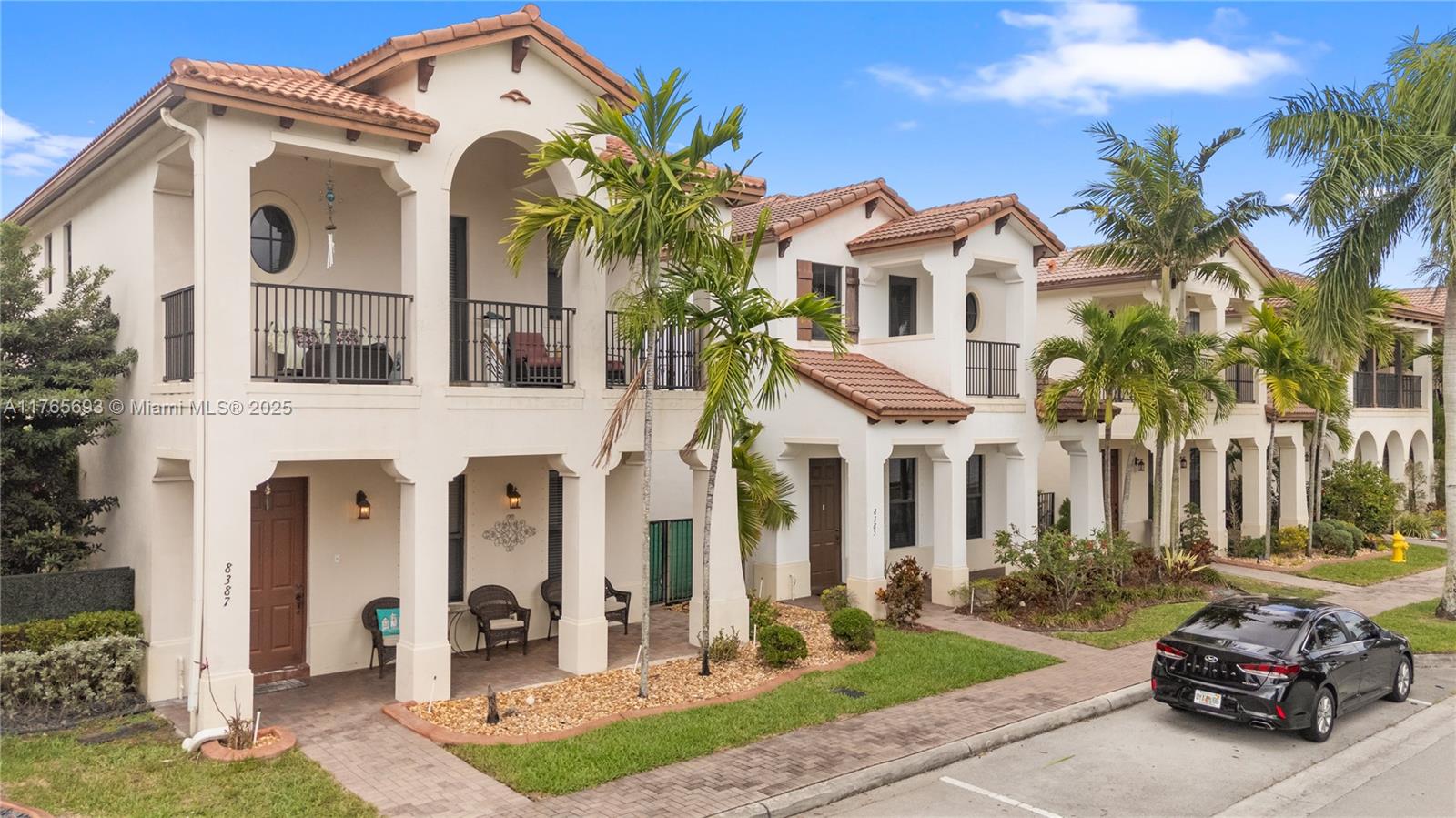 8387 NW 38th St