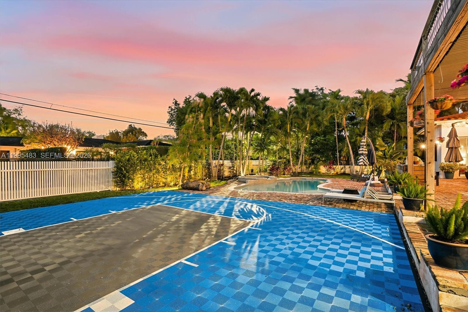 MIAMI SHORES SEC 4 AMD PL - Residential Lease