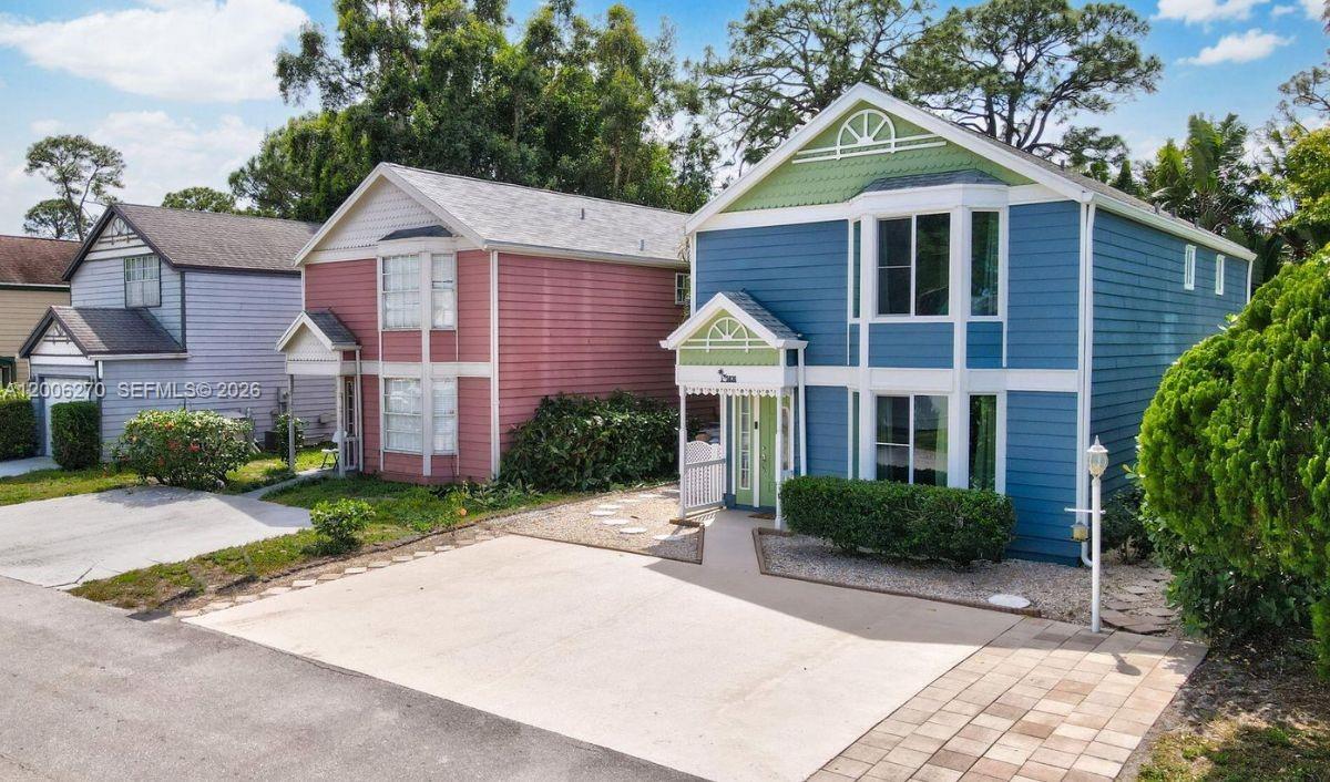 VICTORIA WOODS 1 - Residential