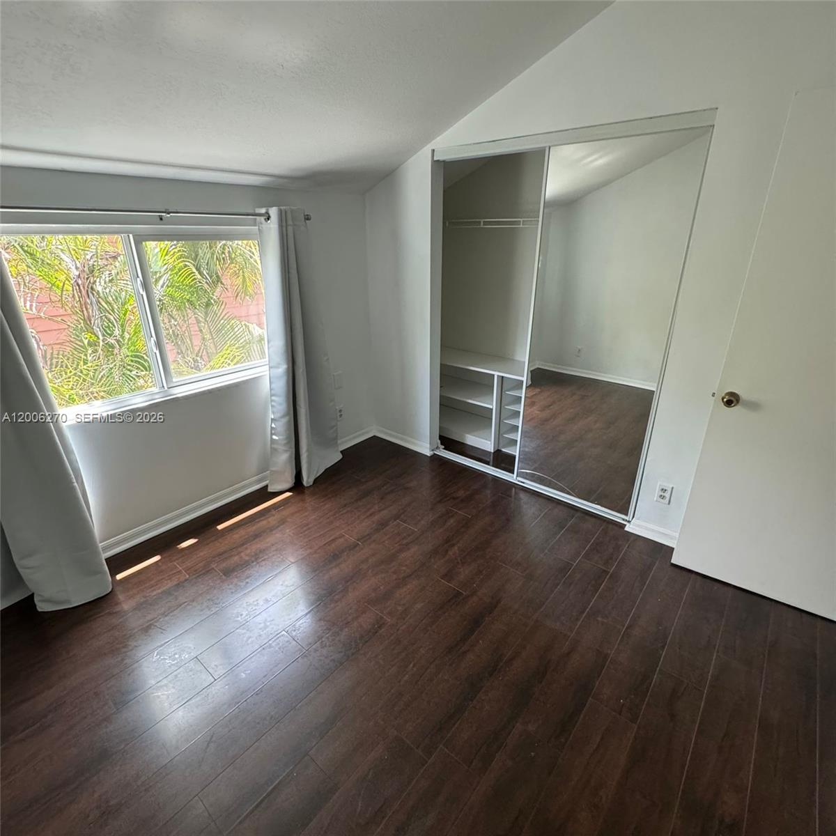 VICTORIA WOODS 1 - Residential