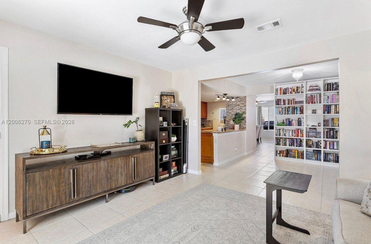 VICTORIA WOODS 1 - Residential