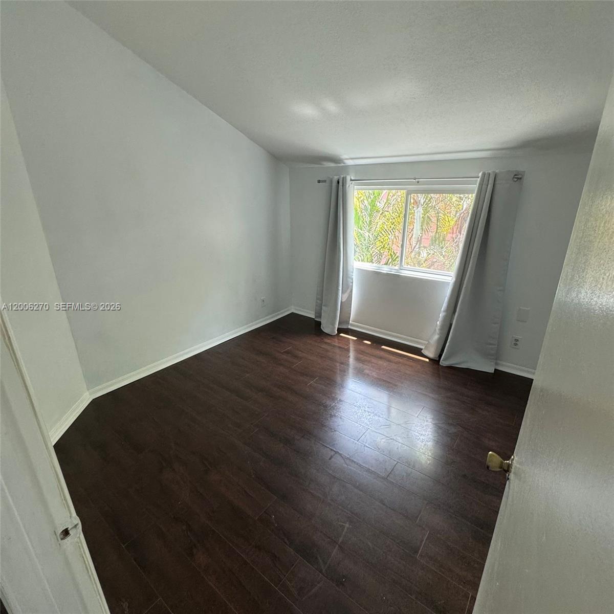 VICTORIA WOODS 1 - Residential